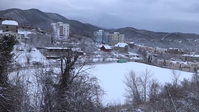 Лазаревское в сугробах! Такая погода 10 января 2015 года t +1°C, вода t +11°С. SOCHI RUSSIA смотреть онлайн