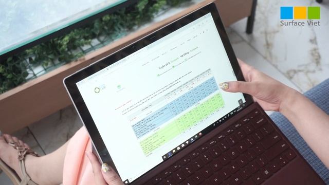 Màn hình Surface chuẩn màu sắc 100% sRGB - đắt, sắt ra miếng смотреть онлайн