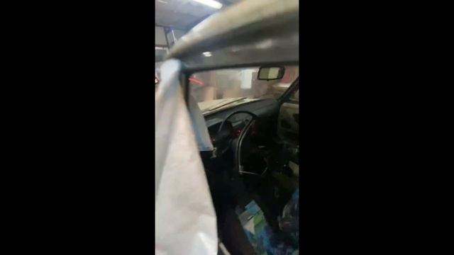 Забрал ваз 2106 у деда которая простояла 20лет на заднем двору. Восстановление и покупка машины в 1 смотреть онлайн