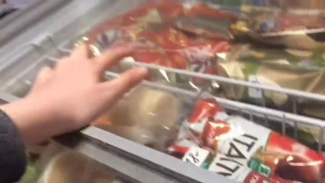 VLOG:ГУЛЯЮ С ЛП! ИДЕМ В МАГАЗИН. смотреть онлайн