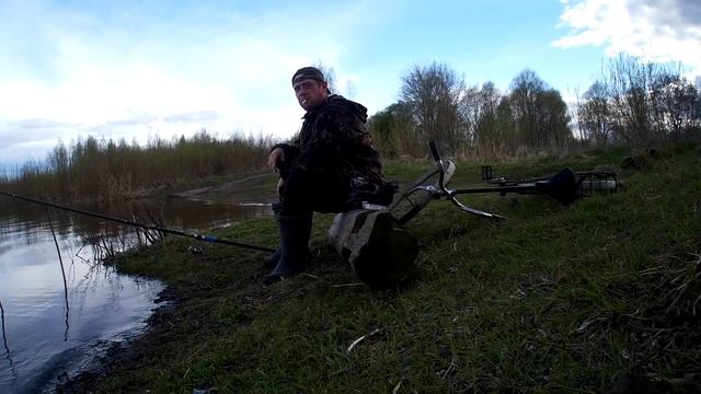 На рыбалке первая рыбалка в этом 2021 году, клюёт ли сейчас или нет?? смотреть онлайн