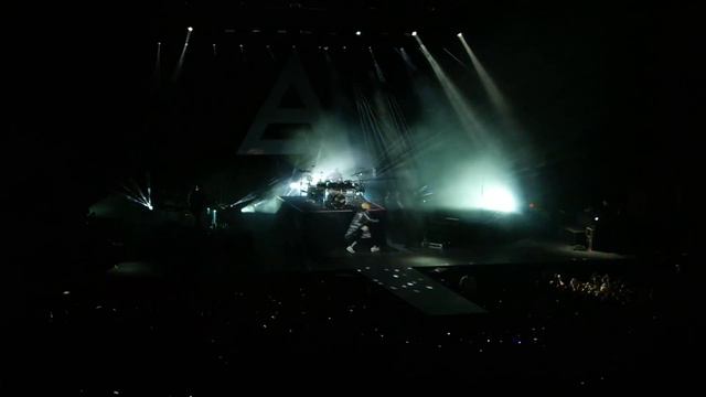 Выход на сцену Джаред Лето / Jared Leto. Togliatti 15/03/15 г. смотреть онлайн