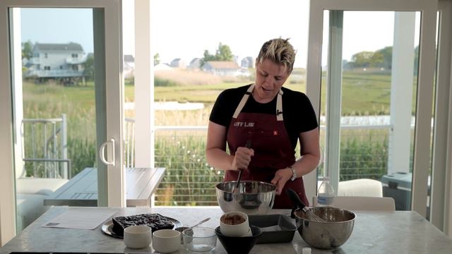 GLG Beach & Bake: Brownies & Slip and Falls смотреть онлайн
