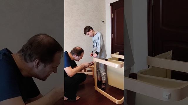 Собираем кресло PELLO из Икеи смотреть онлайн