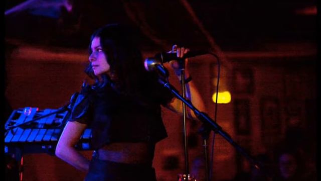 Mazzy Star - Tell Your Honey смотреть онлайн