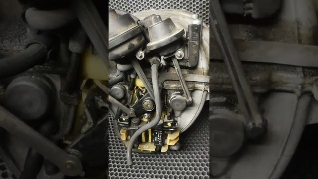 Коллектор впускной Mercedes 272 смотреть онлайн