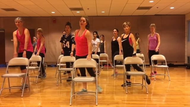 "BUTTONS" Pussycat Dolls - Dance Fitness Workout Balletics with Chair Valeo Club смотреть онлайн