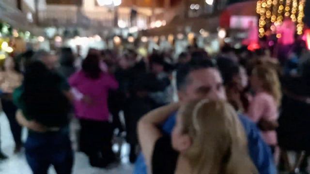 y Así Cantan grupo dos TRES qe bonita смотреть онлайн