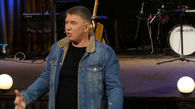 "Живи Богом" - проповедует Максим Ларцин, г.Винница смотреть онлайн