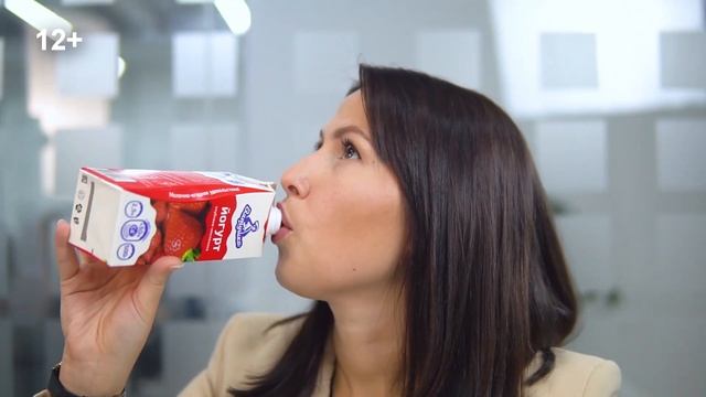 Как перекусить полезно и вкусно? Чем перекусить на работе? Йогурт Вятушка - вкусно и полезно / 12+ смотреть онлайн