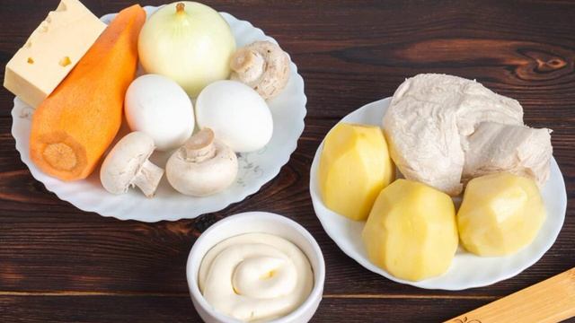 Салат Царский с курицей и шампиньонами смотреть онлайн