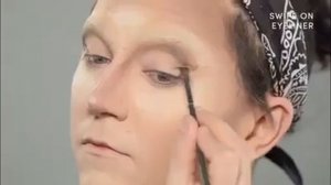 Из парня в девушку. Косметика творит чудеса...