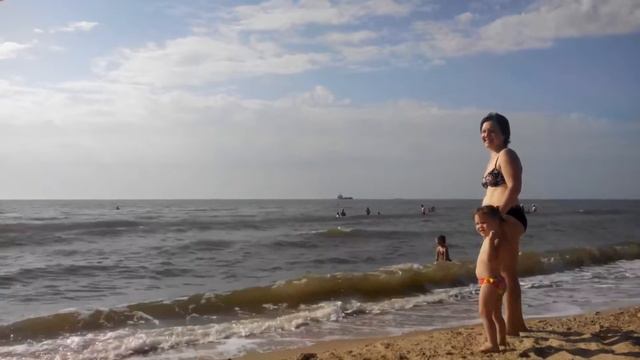 Вертолёт над пляжем смотреть онлайн