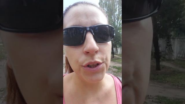 Почему летает паутина и почему бабье лето - бабье? #shorts смотреть онлайн