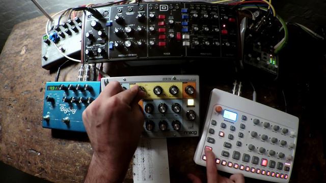 A micro-set with Moog Sirin, Elektron Model:Samples and a Bogue смотреть онлайн