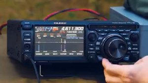 Yaesu FTdx10 Работа трансивера в полях. Радиолюбители, радиосвязь на КВ, приём разных сигналов.