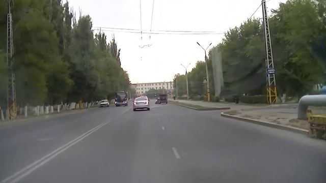 Тараз (Джамбул). От Ташкентской по Ворошилова\Коммунистическая\Мира, до рынка "Ауыл Береке" смотреть онлайн