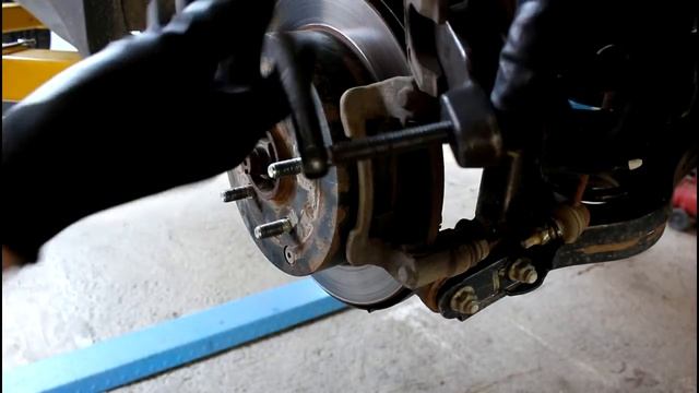 Hyundai Ix35  Хендай Ай Икс 35  2014 года Замена задних тормозных колодок