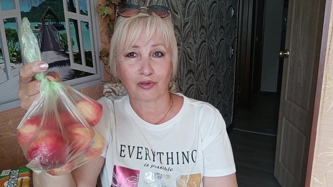 VLOG ?ЗАКУПИЛА ПРОДУКТЫ? ФУТБОЛКИ с WB? МУЖ НАБРАЛ БЕЛЫХ ГРУЗДЕЙ? смотреть онлайн