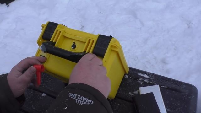 Трудовая рыбалка на ХАРИУСА / Пионерский костер на реке / Рыбалка в ночь на крещение смотреть онлайн