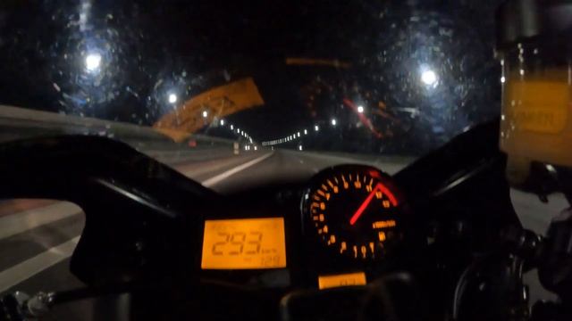 Honda CBR 929RR FireBlade Top speed! Full throttle attack again! смотреть онлайн