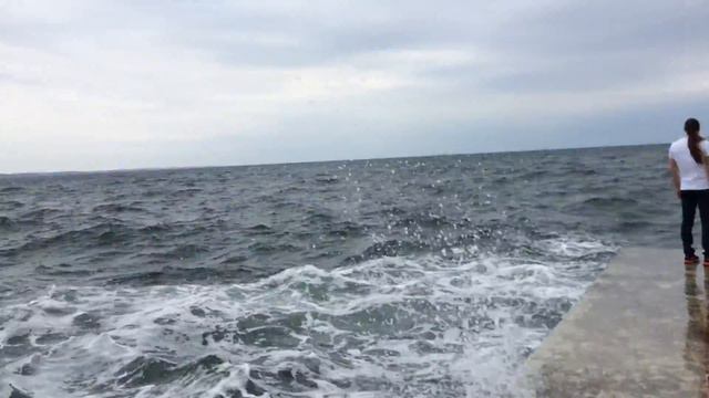 Волнорез смотреть онлайн