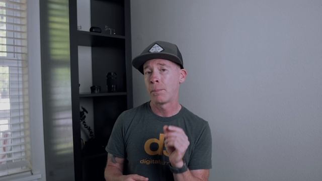Sony OEM vs. Third Party Batteries for Sony Alpha Cameras смотреть онлайн