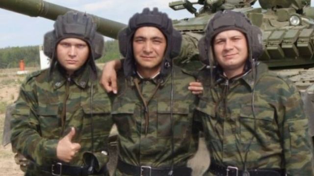 Каких солдат срочников не берут в танкисты и десантники смотреть онлайн