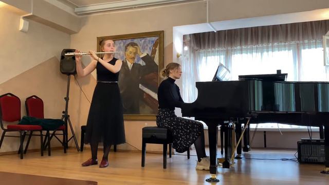 Г. Телеман- соната для флейты фа мажор, 1 ч. смотреть онлайн