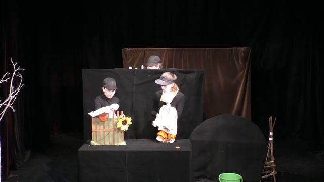 Кукольный спектакль "Кто приносит счастье?" 28.03.16 смотреть онлайн