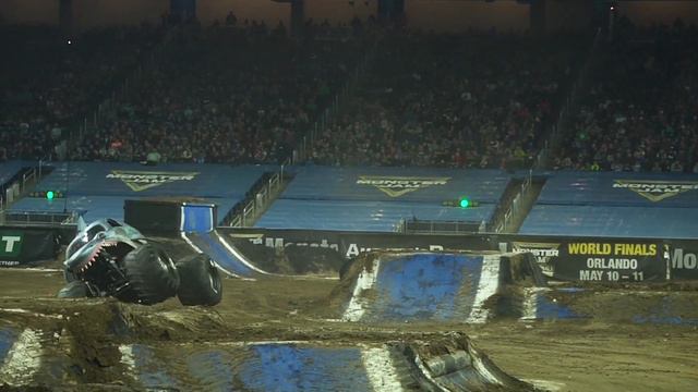 Megalodon Mini Chomp Challenge! - MONSTER JAM Revved Up Recaps Episode 12 смотреть онлайн