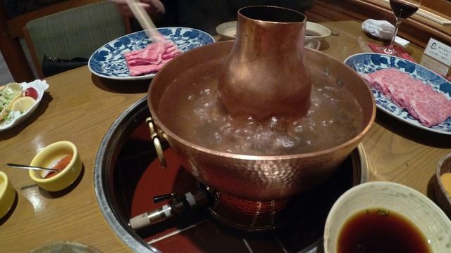 Шабу-Шабу (Shabu-Shabu), популярное Японское блюдо. Йокогама