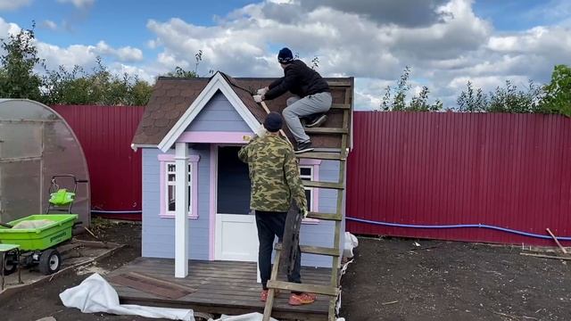 ДЕТСКИЙ ДОМИК ИЗ ДЕРЕВА. ОБУСТРОЙСТВО САДОВОГО УЧАСТКА смотреть онлайн