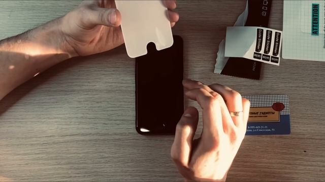 Инструкция по поклейке пленки на экран телефона. смотреть онлайн