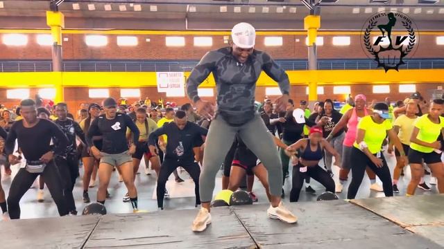 GROW GLUTES FAST with this WORKOUT by @nyawolomshini21 (HOME o GYM) | KING OF SQUATS Fitness Vigour смотреть онлайн