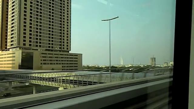 В метро в Дубае.Станция Дубай Интернет Сити смотреть онлайн