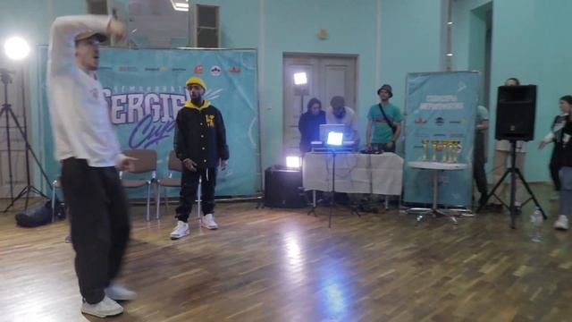 БАТЛ SERGIEV CUP 2022 - HIP HOP PRO 11 ВЫХОД СУДЕЙ смотреть онлайн