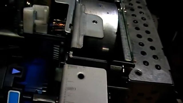 Принтер HP 2550 печатает только жёлтым цветом ремонт проблемы смотреть онлайн