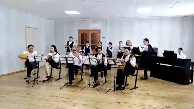 Ансамбль народных инструментов ,,Танец с чорооном,, смотреть онлайн
