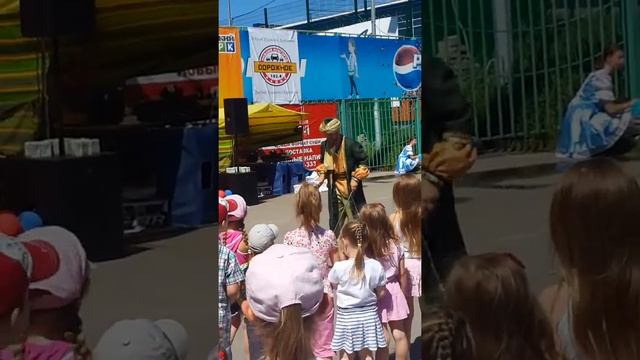 Шоу мыльных пузырей на день защиты детей! смотреть онлайн