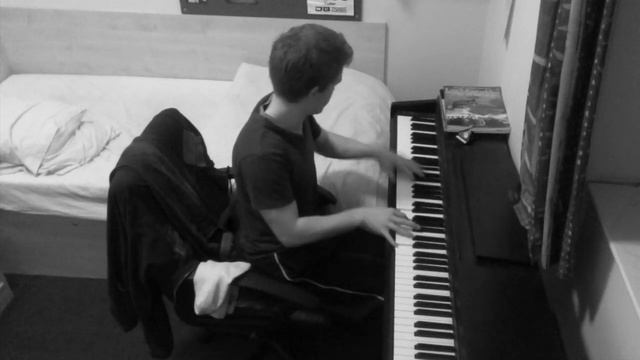 Numb - Linkin' Park - Piano Solo смотреть онлайн