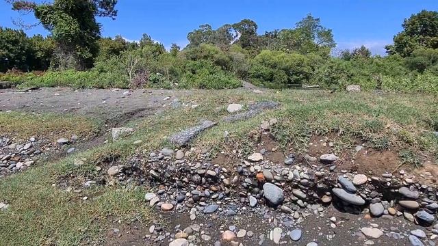 Абхазия. Песчаный пляж. Где люди? Безлюдный пляж. [Молния, Гроза - Последствия стихии]. смотреть онлайн