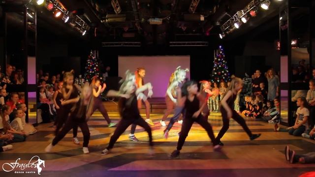 Fraules Dance Centre - Денсхол детские группы (Оля Ряжа) смотреть онлайн