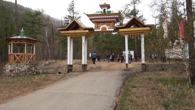 Поездка на Алханай - вход в арку 2 смотреть онлайн