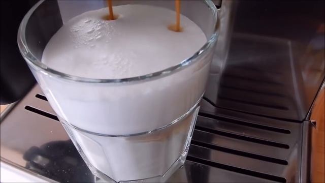 Philips 5000 EP5335/10 LatteGo Kaffeevollautomat смотреть онлайн