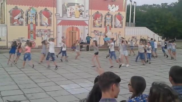Танец 7 отряда на 2-й поток смотреть онлайн