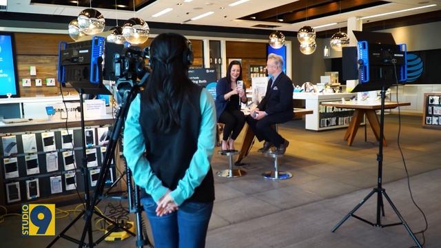 Studio 9- AT&T Go Titanium смотреть онлайн