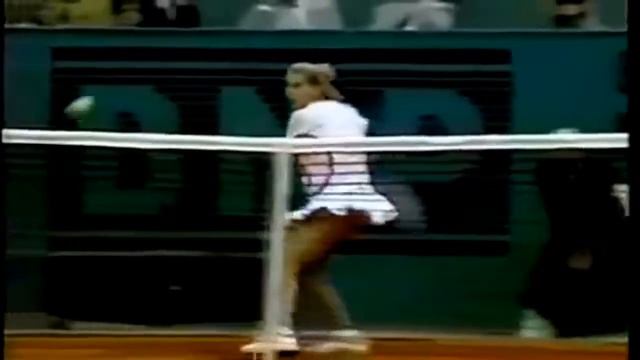 French Open 1990 - Monica Seles vs Jennifer Capriati - ROLAND GARROS SF смотреть онлайн