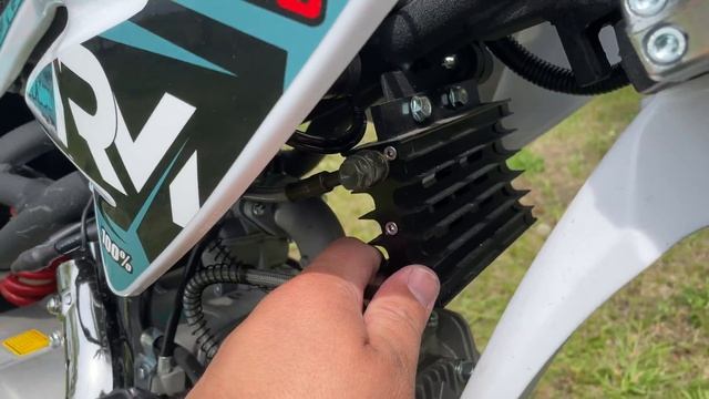 Злой питбайк Regulmoto Seven Medalist 150 смотреть онлайн