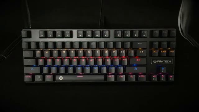 Игровая клавиатура Fantech MK871 смотреть онлайн